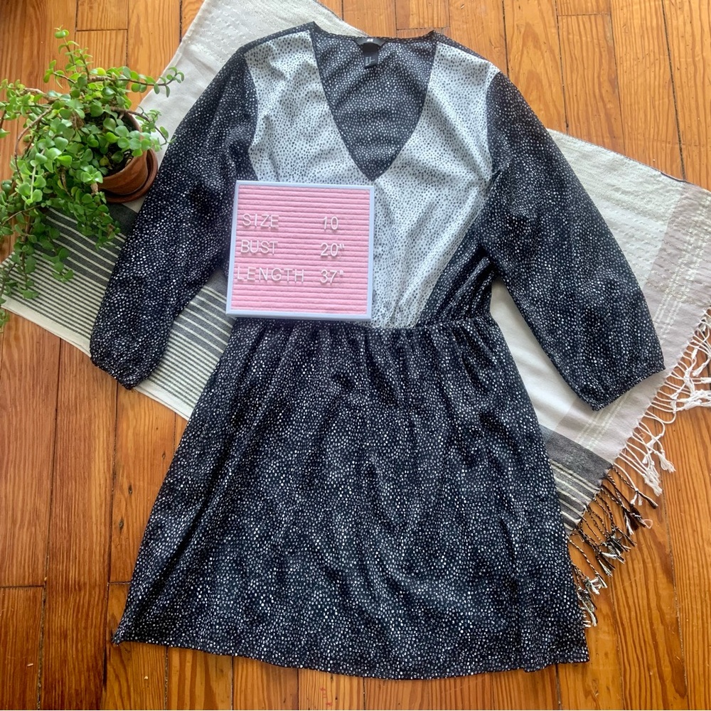 H&M Abstract Polka Dot V Neck Long Sleeve Dress